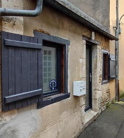 Chaleureuse Petite Maison De Bourg Beaumont-sur-Sarthe Exterior photo